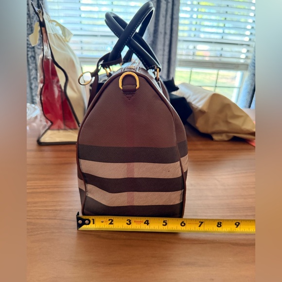 Burberry Bowling Bag - Medium
Authentic - Picture 6 of 16
